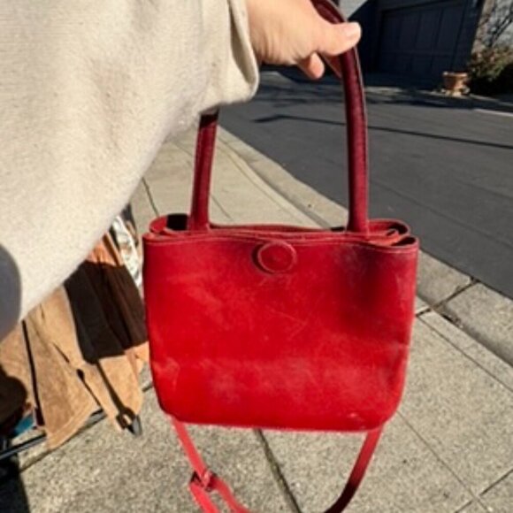 Vintage Red Leather‎ Tote Bag – Classic Structured Handbag with Crossbody Strap - Picture 2 of 6